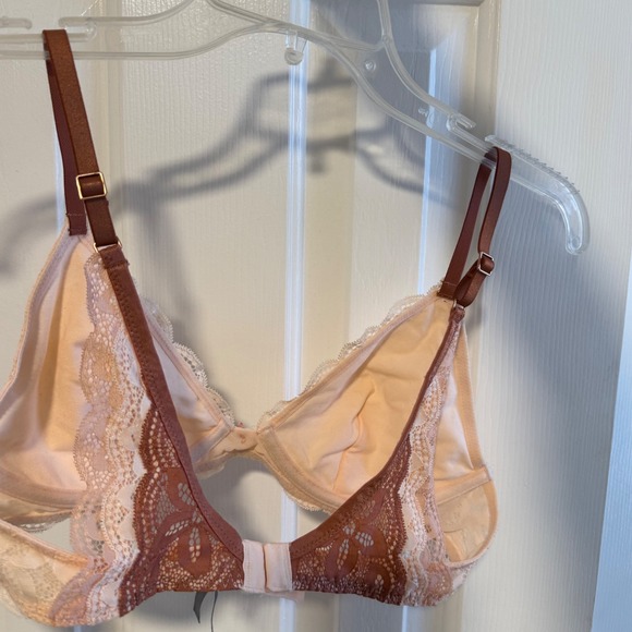 NWT Aerie by American Eagle Lace Bra neutral Color Block Happy 34C - Picture 9 of 9